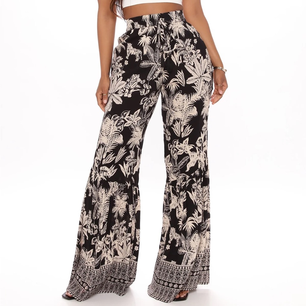 FASHION NOVA “Vacations In The Desert Flare Pant”
